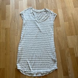 Athleta Grey & White Stripe V-Neck Casual Dress - Size Small *New Condition*